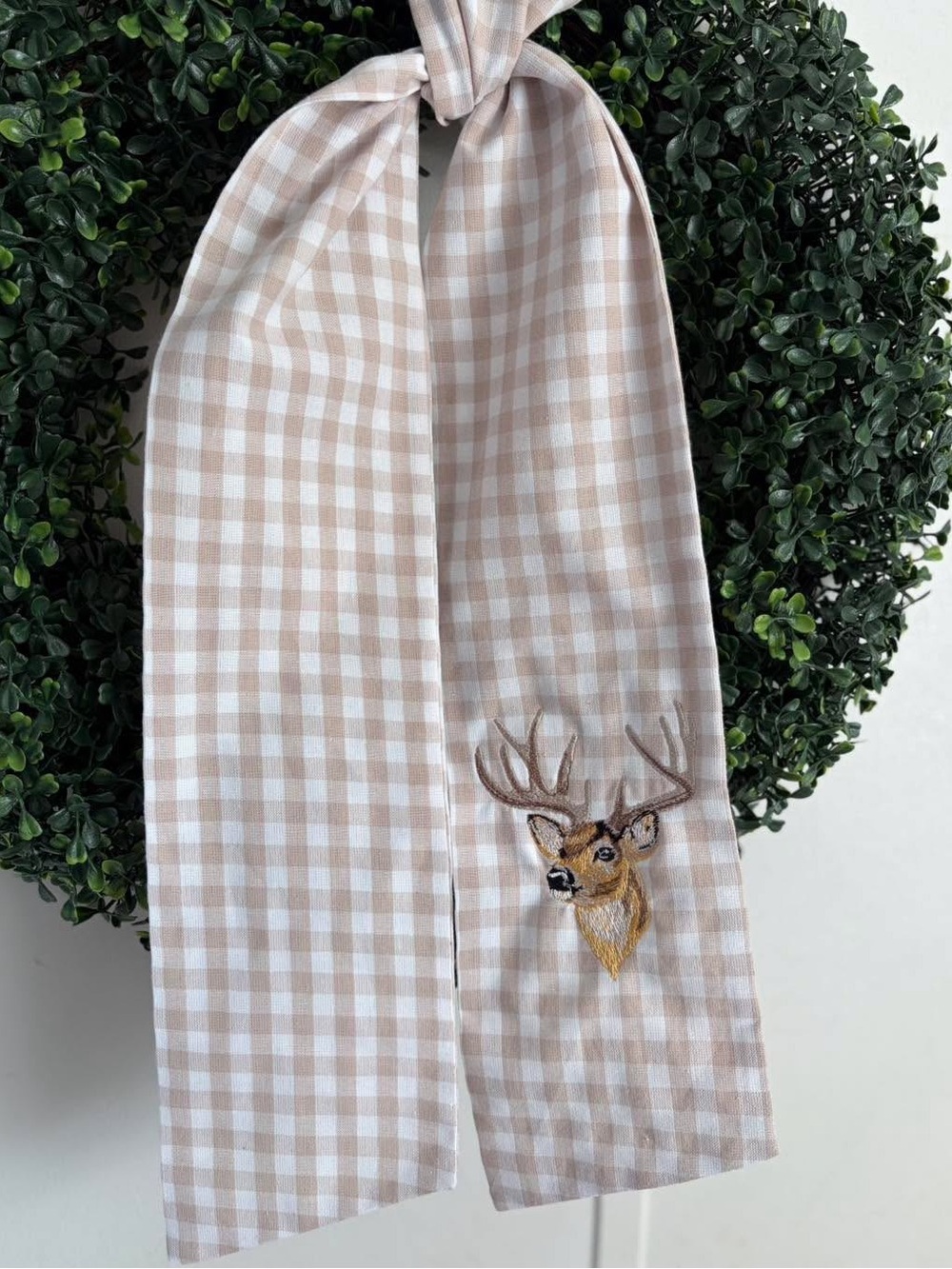 Beige Gingham Deer Embroidered Wreath Sash